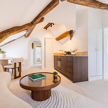Appartement 3 Bedrooms Sacree Coeur Place Du Tertre Montmartre