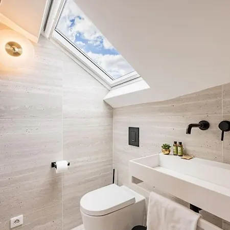 3 Bedrooms Sacree Coeur Place Du Tertre Montmartre * Paris